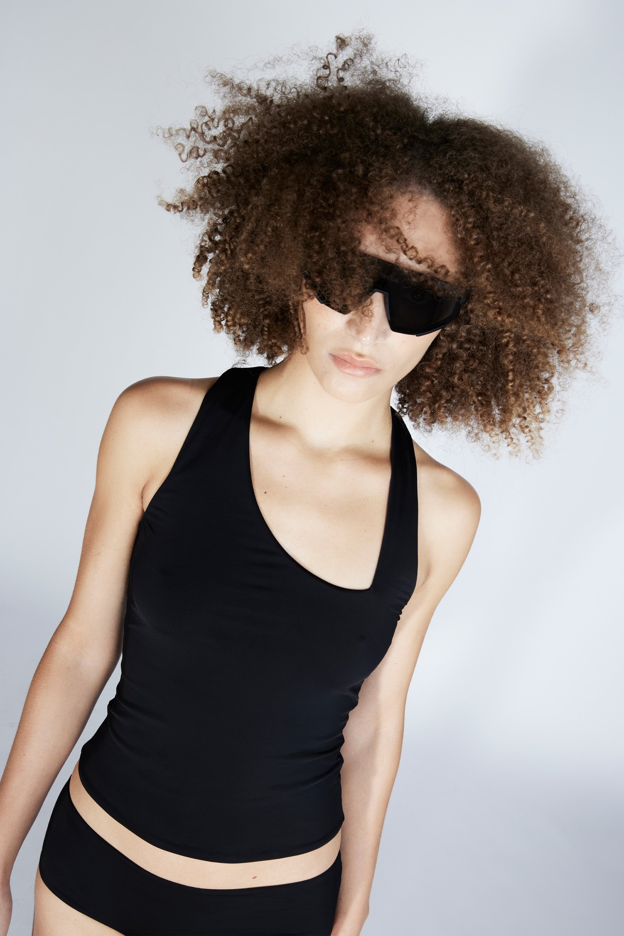 Asymmetric Swim Tank | Black